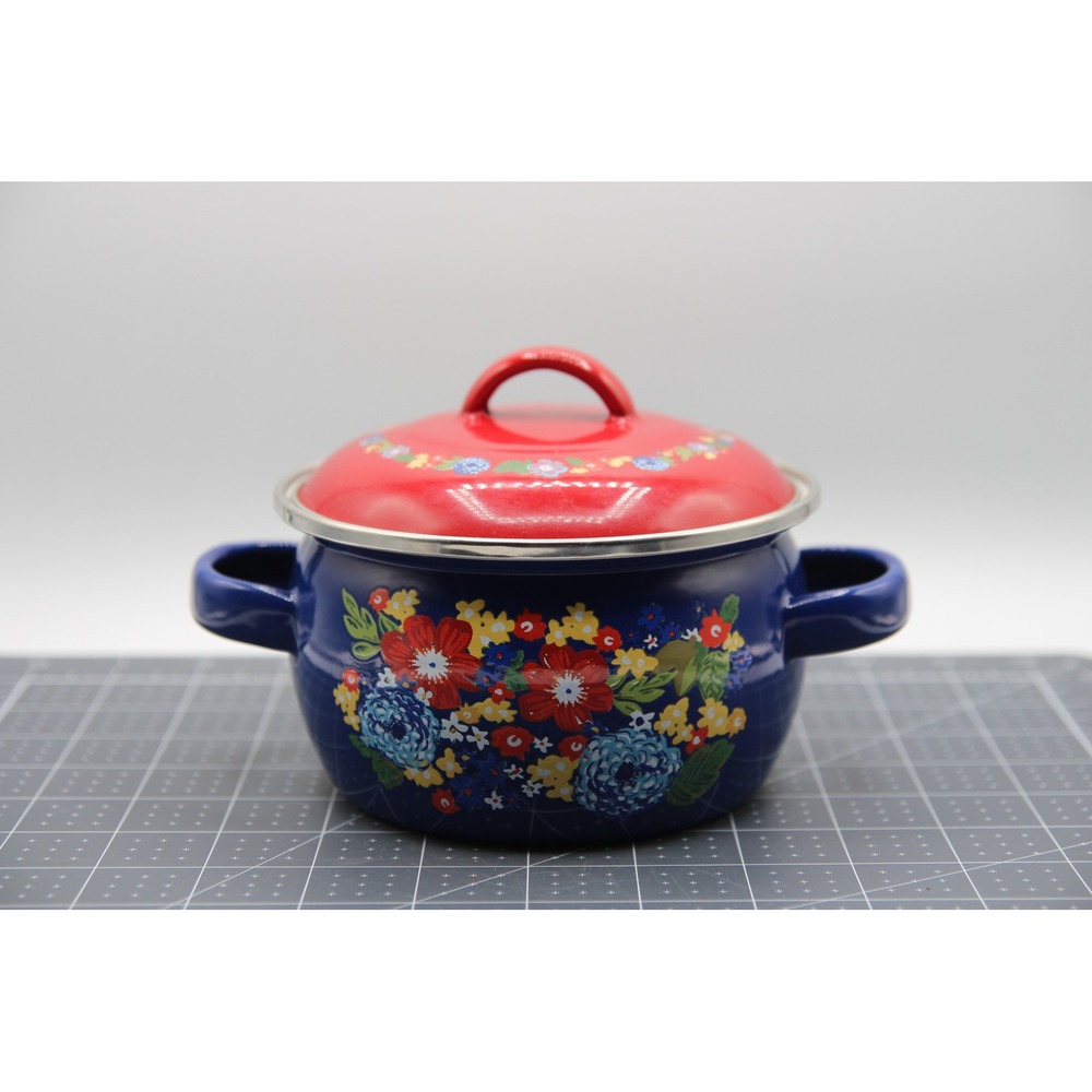 Floral Enamel Stockpot with Lid Blue Red Cottagecore Enamelware Dutch Oven 6in